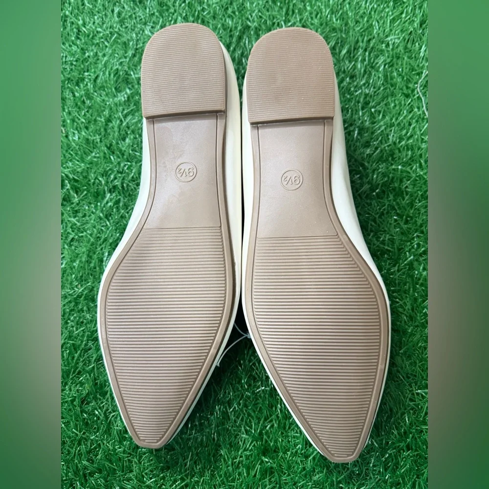 A New‎ Day Cream Flats Slip-On Loafers Size 9.5